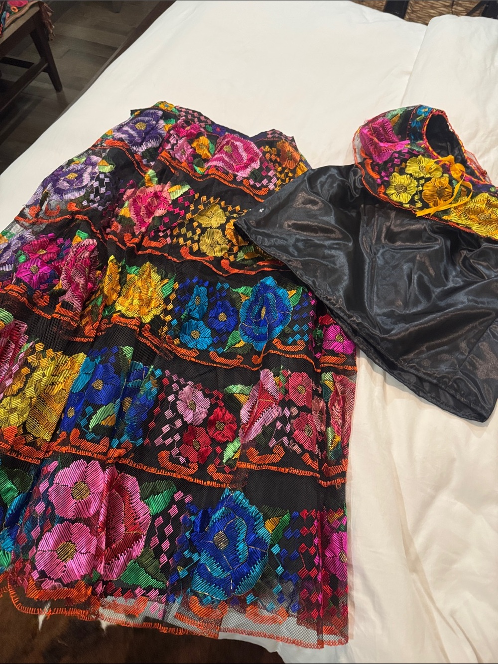 Chiapas traditional Mexican dress Women’s